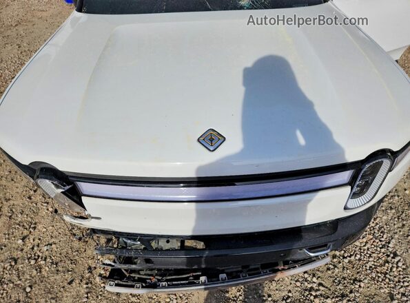 7FCTGAAA2NN006568 2022 RIVIAN R1T White Widok wnętrza z tyłu