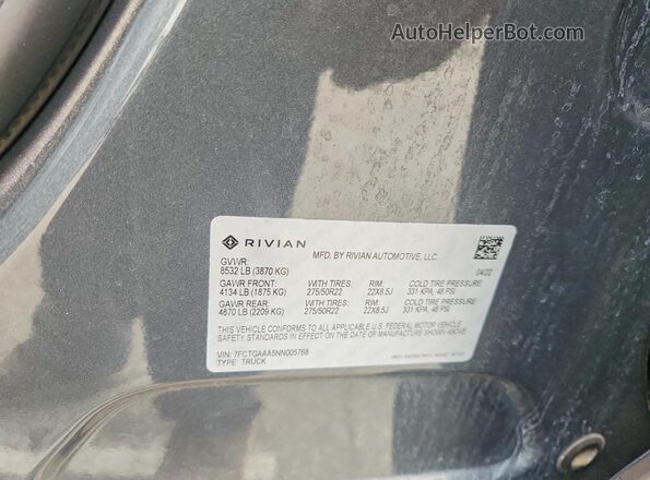 7FCTGAAA5NN005768 2022 RIVIAN R1T Gray Vista del compartimento del motor