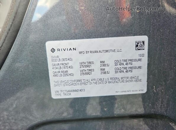 7FCTGAAA8NN014013 2022 RIVIAN R1T Gray ძრავის განყოფილების ხედი