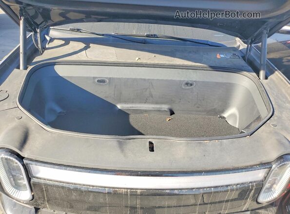 7FCTGAAL1NN009723 2022 RIVIAN R1T Black Rear interior view