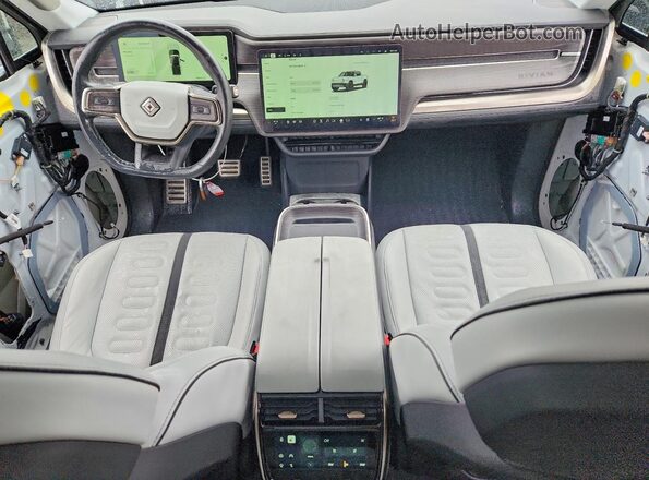 7FCTGAAL7PN022768 2023 RIVIAN R1T White Вид панелі приладів