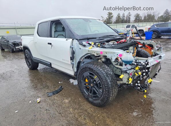 7FCTGAAL7PN022768 2023 RIVIAN R1T White Передня права чверть