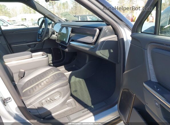 7FCTGCAAXTN045126 2026 RIVIAN R1T Silver წინა სალონის ხედი