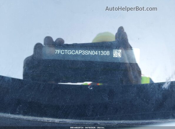 7FCTGCAP3SN041308 2025 RIVIAN R1T Green Вид підкапотного простору