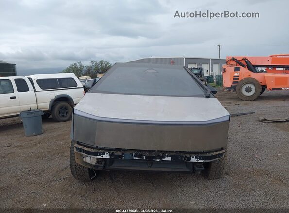 7G2CEHED4RA049784 2024 TESLA CYBERTRUCK Серый Вид задней части салона