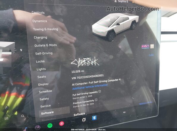 7G2CEHED4SA060001 2025 TESLA CYBERTRUCK Silver Widok tylnych siedzeń