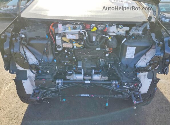 7G2CEHED5SA075817 2025 TESLA CYBERTRUCK Silver Շարժիչի բաժամունքի տեսք