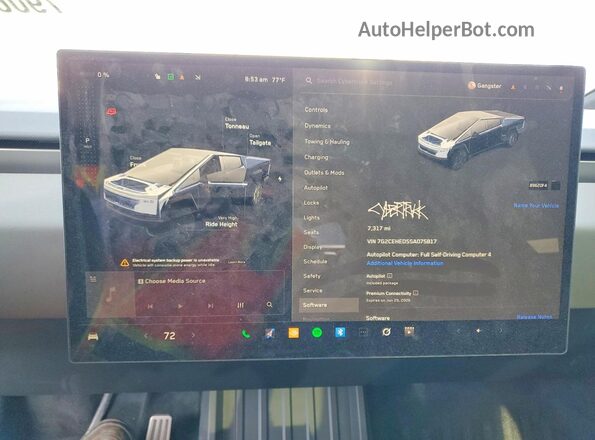7G2CEHED5SA075817 2025 TESLA CYBERTRUCK Silver Սարքավորումների վահանակի տեսք