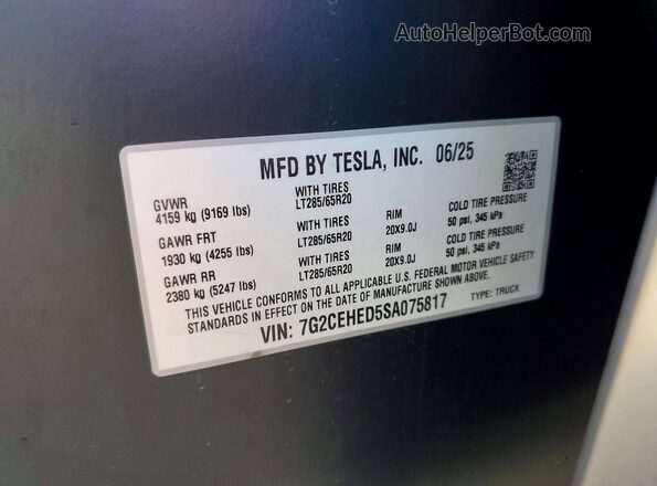 7G2CEHED5SA075817 2025 TESLA CYBERTRUCK Silver Սալոնի 360 աստիճան տեսք