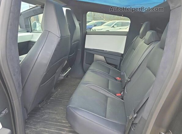 7G2CEHEDXRA003232 2024 TESLA CYBERTRUCK Silver Engine compartment view