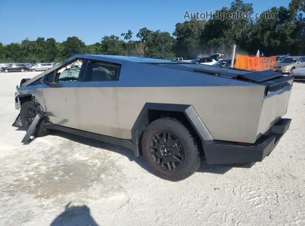 7G2CEHEE1RA049685 2024 TESLA CYBERTRUCK Silver Հետևի ձախ