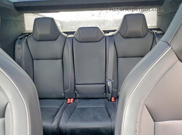 7G2CEHEE7RA019140 2024 TESLA CYBERTRUCK Gray Rear seats view