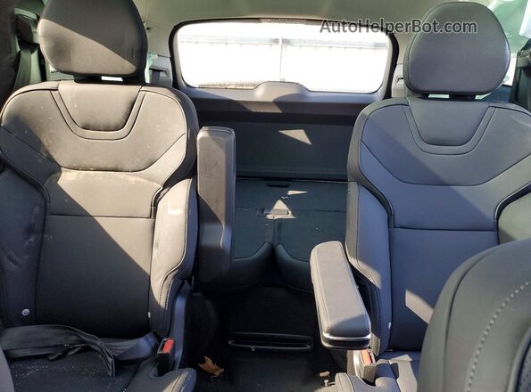 7JDEV3KL3SG013116 2025 VOLVO EX90 Черный 