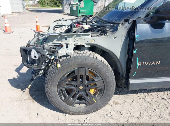 7PDSGABL0NN002240 2022 RIVIAN R1S Black 