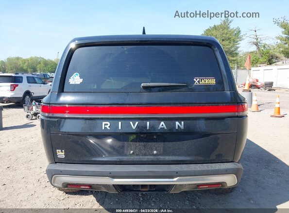7PDSGABL0NN002240 2022 RIVIAN R1S Black 