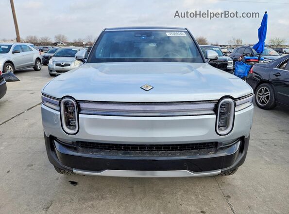 7PDSGGBA7TN079539 2026 RIVIAN R1S Silver წინა ხედი
