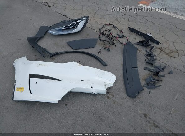 7SAXCBE56NF336463 2022 TESLA MODEL X Белый Вид панели приборов