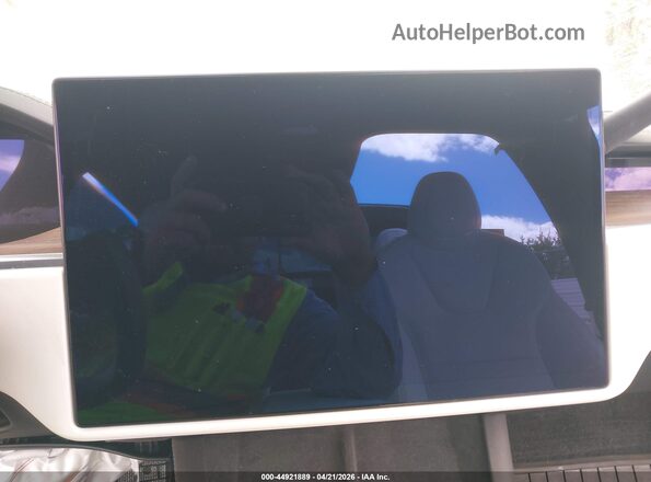 7SAXCBE56NF336463 2022 TESLA MODEL X Белый 