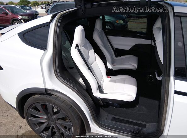 7SAXCBE64SF469811 2025 TESLA MODEL X Белый Вид наклейки с VIN-кодом