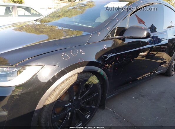 7SAXCBE67NF333967 2022 TESLA MODEL X Black Դիմացի տեսք