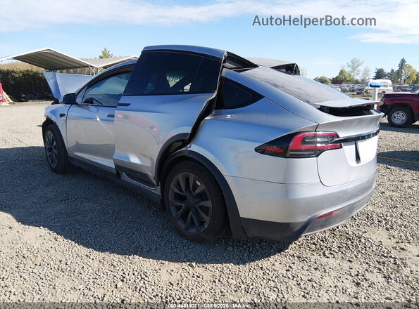 7SAXCDE56SF463608 2025 TESLA MODEL X Серебряный Задняя левая четверть