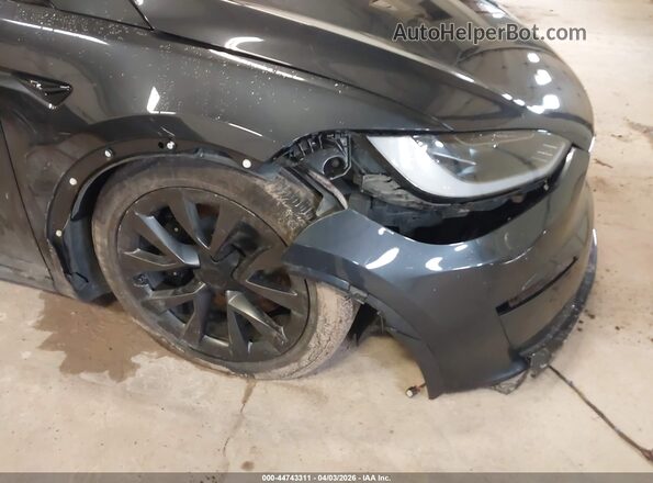 7SAXCDE57RF443443 2024 TESLA MODEL X Black Հետևի տեսք