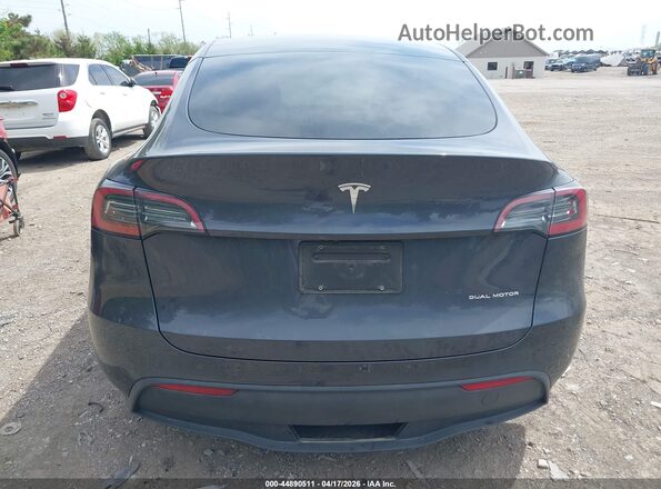 7SAYGAEE1RF199375 2024 TESLA MODEL Y Серый 