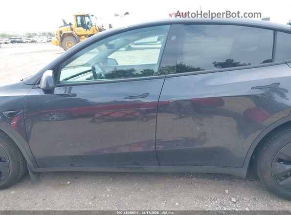 7SAYGAEE1RF199375 2024 TESLA MODEL Y Серый Панорамный вид салона 360°