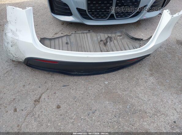 7SAYGAEE2PF689210 2023 TESLA MODEL Y Белый Вид панели приборов