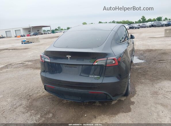 7SAYGAEE2RF046536 2024 TESLA MODEL Y Серый 