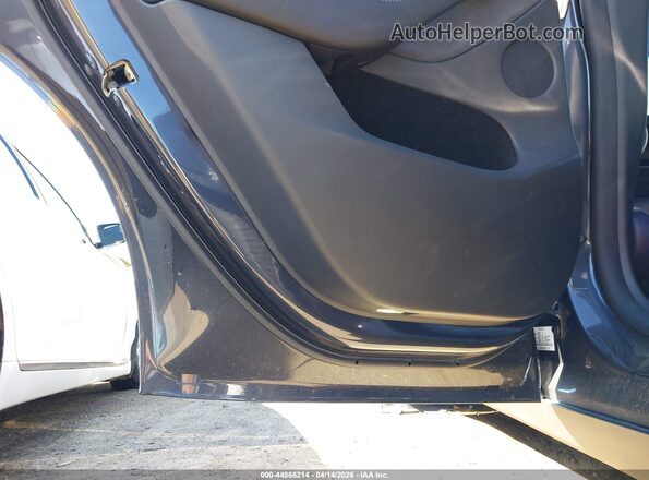 7SAYGAEE2RF131764 2024 TESLA MODEL Y Black Widok komory silnika