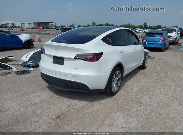 7SAYGAEE6NF388775 2022 TESLA MODEL Y White Հետևի աջ