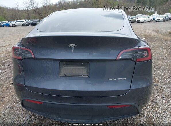 7SAYGAEE9PF964944 2023 TESLA MODEL Y Gray 