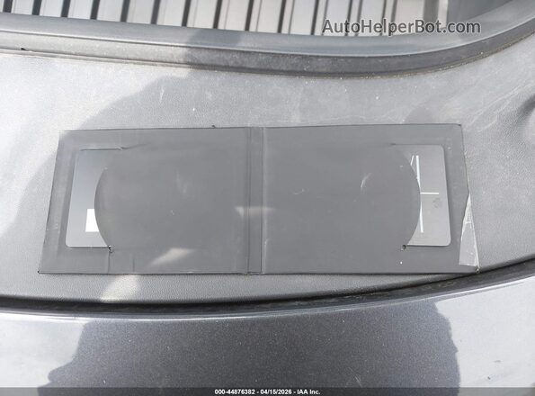 7SAYGAEE9PF964944 2023 TESLA MODEL Y Gray Vista del salpicadero