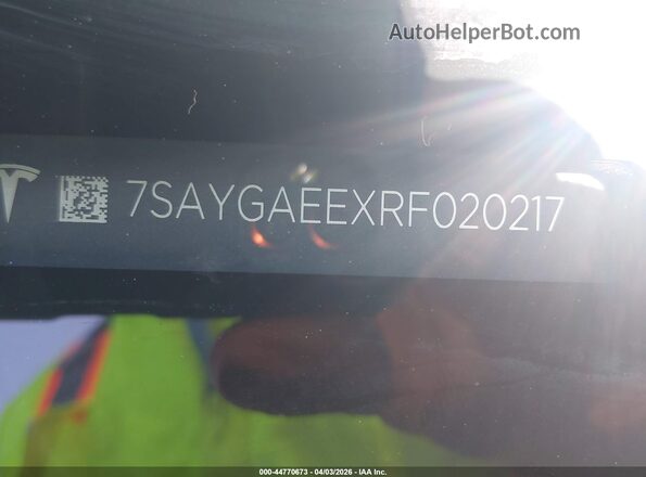 7SAYGAEEXRF020217 2024 TESLA MODEL Y Gray Engine compartment view