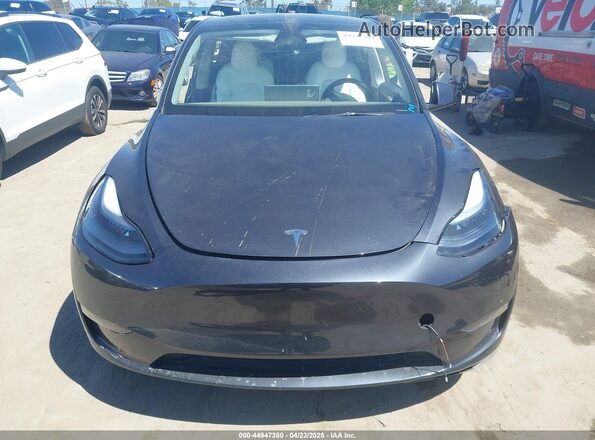 7SAYGDED0SF316099 2025 TESLA MODEL Y Black Սարքավորումների վահանակի տեսք