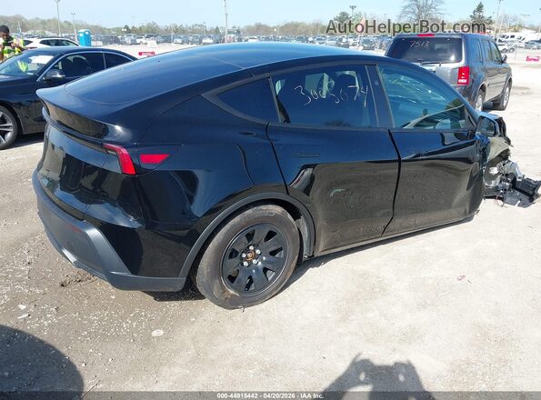 7SAYGDED0TA597772 2026 TESLA MODEL Y Черный Задняя правая четверть