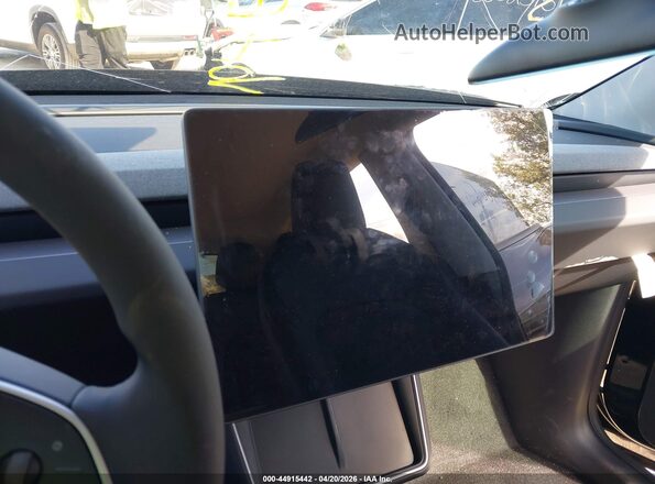 7SAYGDED0TA597772 2026 TESLA MODEL Y Черный Панорамный вид салона 360°