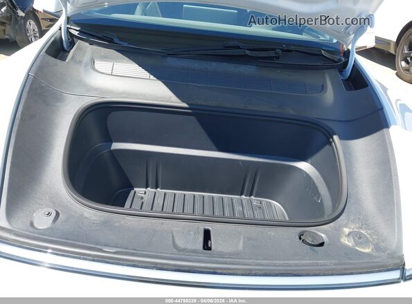 7SAYGDED0TA609063 2026 TESLA MODEL Y Белый Вид сзади