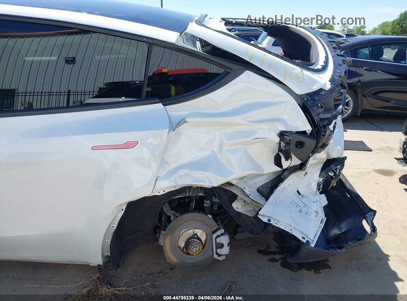 7SAYGDED0TA609063 2026 TESLA MODEL Y Белый Вид спереди