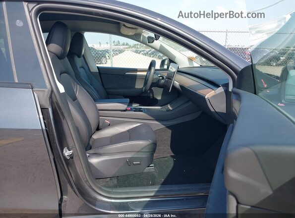 7SAYGDED1RF152274 2024 TESLA MODEL Y Black Սալոնի դիմացի տեսք