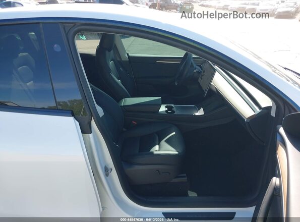 7SAYGDED1RF166854 2024 TESLA MODEL Y Белый 