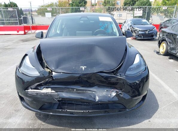 7SAYGDED2RF054631 2024 TESLA MODEL Y Black Սարքավորումների վահանակի տեսք