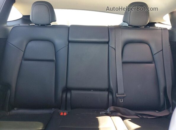 7SAYGDED3PF941314 2023 TESLA MODEL Gray Rear seats view
