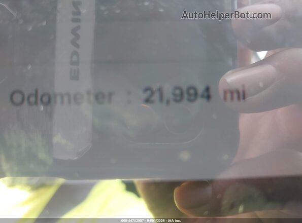 7SAYGDED3RF113881 2024 TESLA MODEL Y Красный Панорамный вид салона 360°