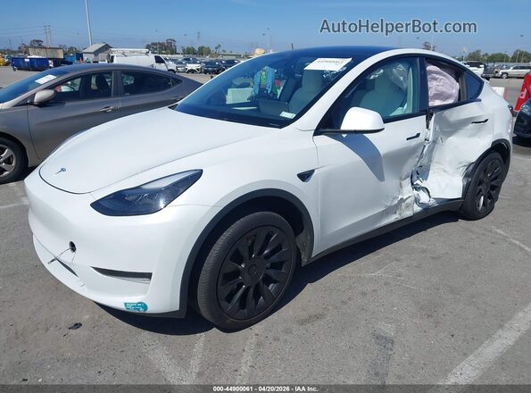 7SAYGDED3SF282241 2025 TESLA MODEL Y White 