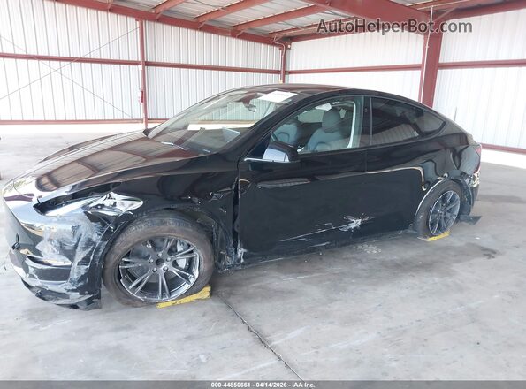 7SAYGDED4SF278571 2025 TESLA MODEL Y Черный Вид спереди