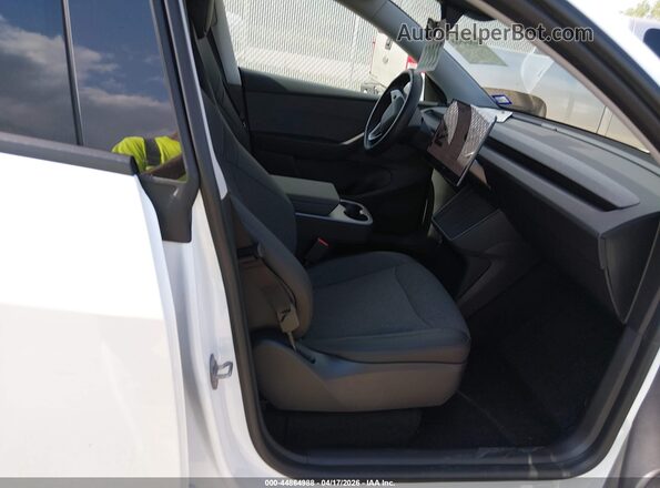 7SAYGDED4TA593109 2026 TESLA MODEL Y White Front interior view