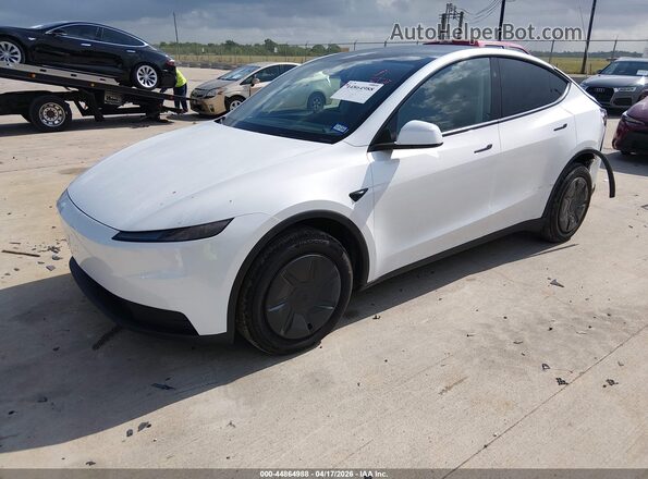 7SAYGDED4TA593109 2026 TESLA MODEL Y White Front left