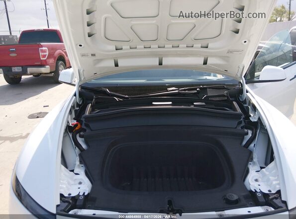 7SAYGDED4TA593109 2026 TESLA MODEL Y White Rear view
